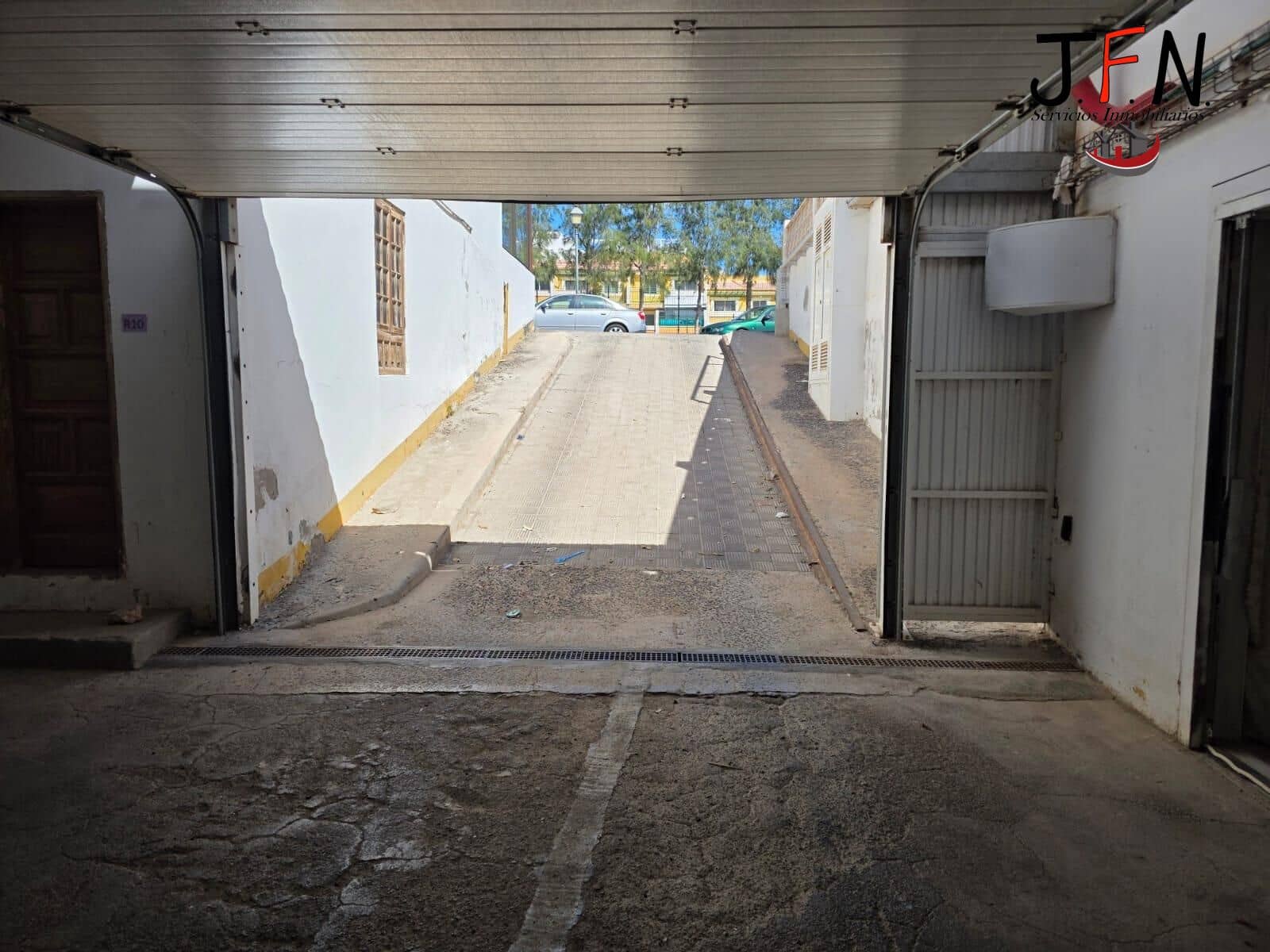 Garage for sale in Caleta de Fuste - € 75,000 (Ref: 9770726)