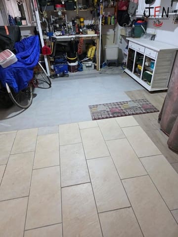 Garage til salg i Caleta de Fuste, Antigua - € 75.000 (Ref: 9770726)