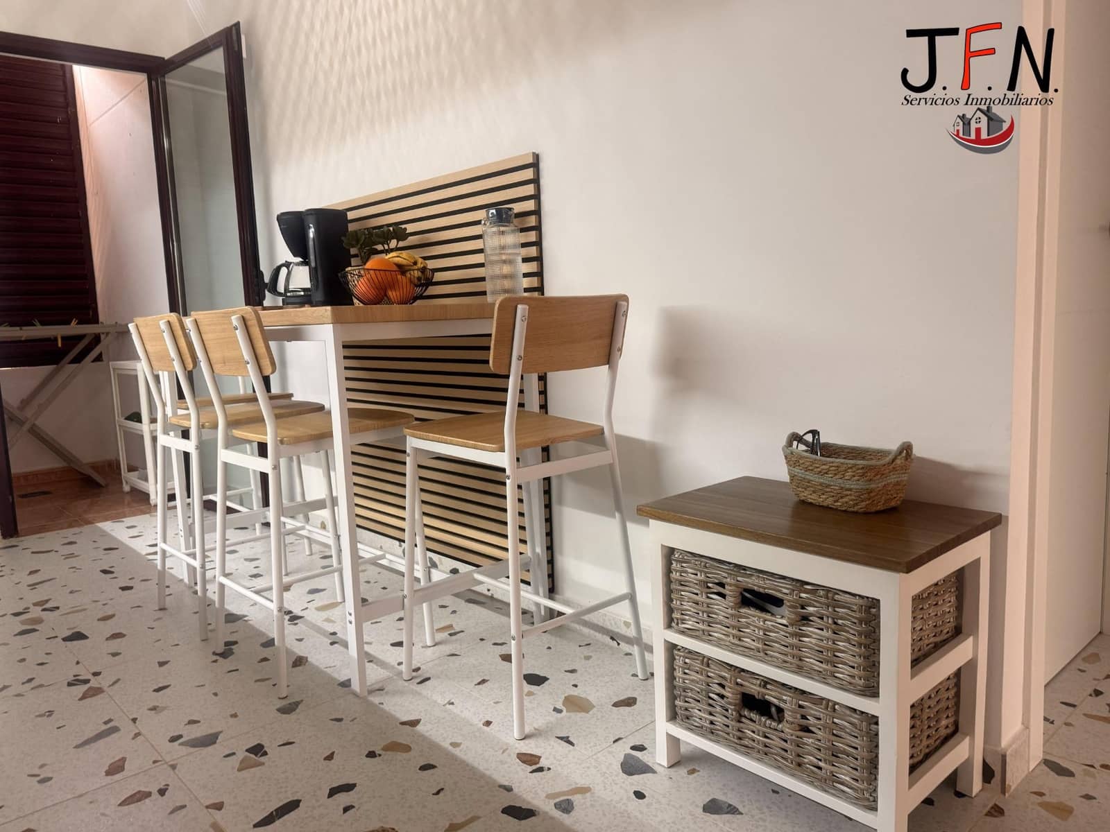 Appartement de 2 chambres à louer à Caleta de Fuste avec piscine - 1 600 € (Ref: 9773176)