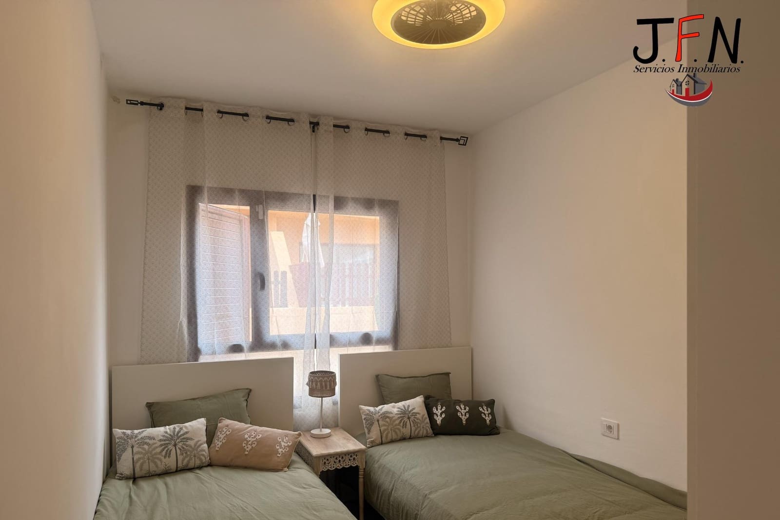 Appartement de 2 chambres à louer à Caleta de Fuste avec piscine - 1 600 € (Ref: 9773176)