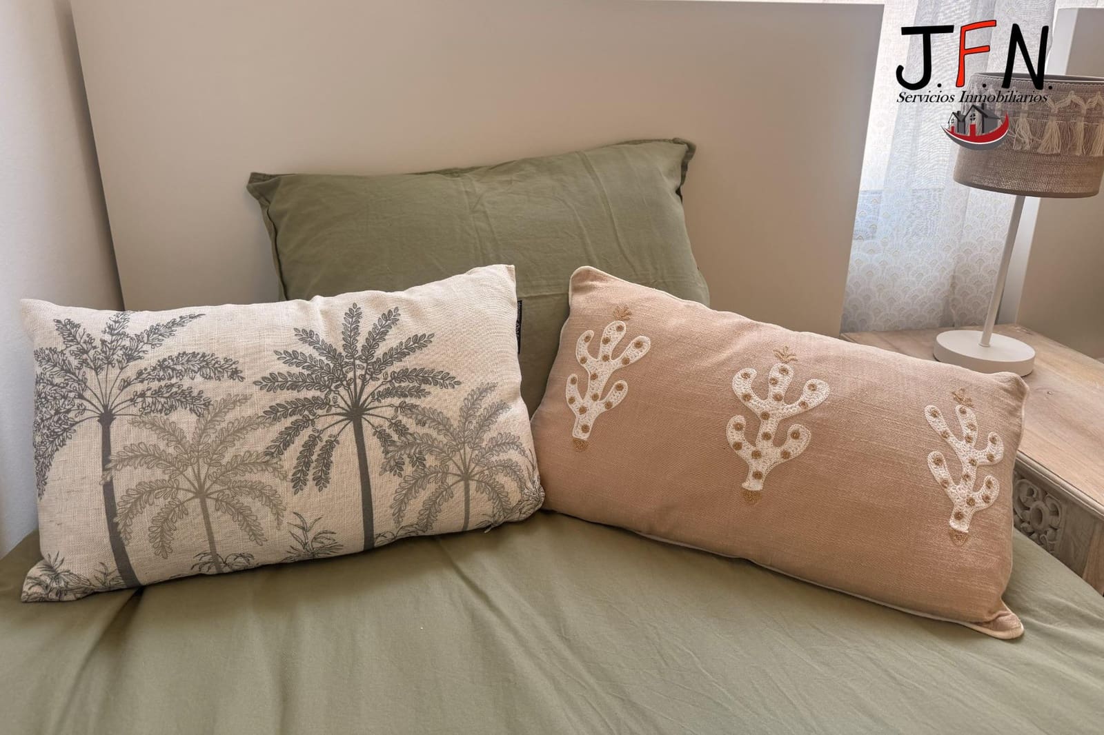 Appartement de 2 chambres à louer à Caleta de Fuste avec piscine - 1 600 € (Ref: 9773176)