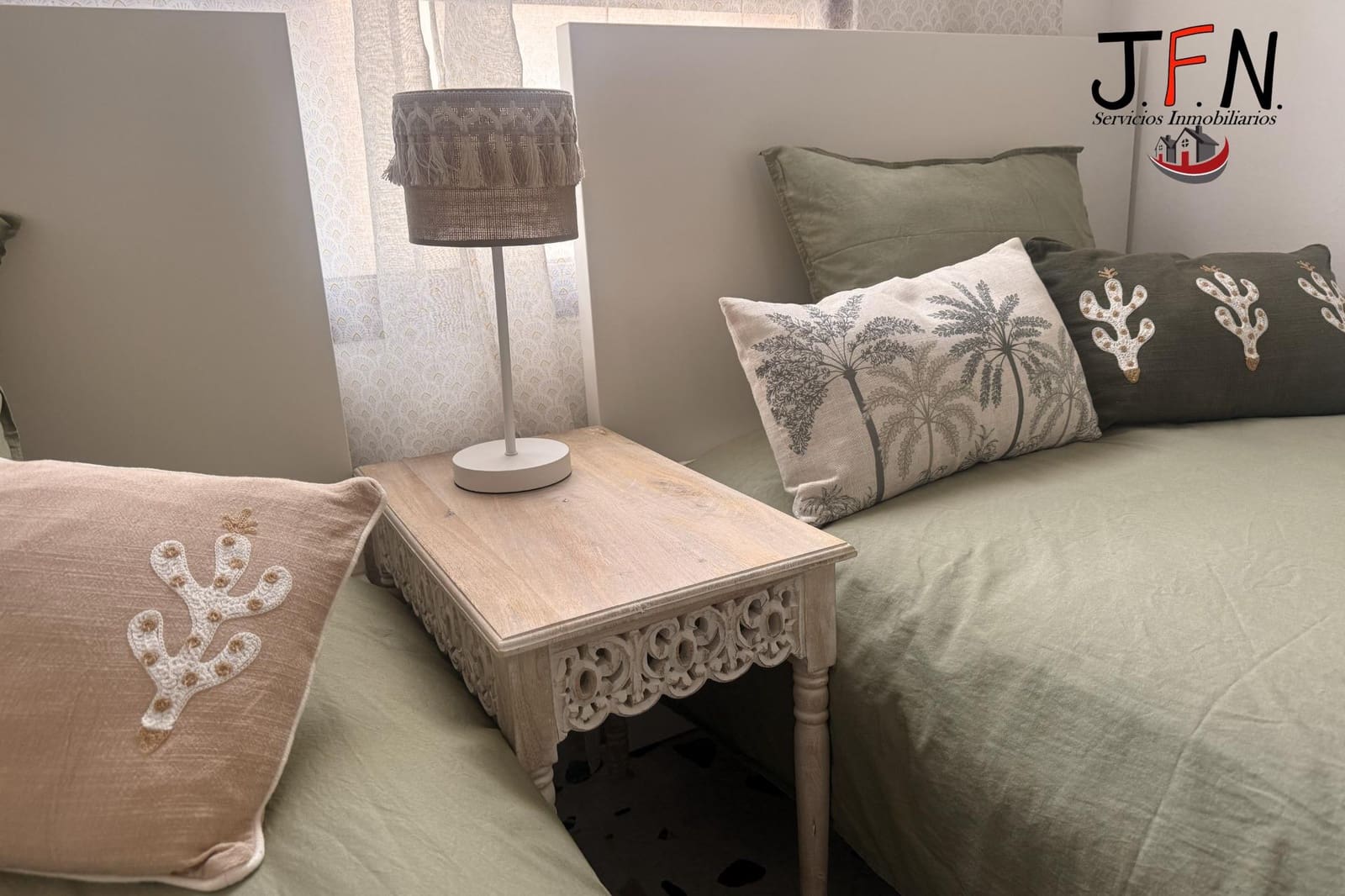 Appartement de 2 chambres à louer à Caleta de Fuste avec piscine - 1 600 € (Ref: 9773176)