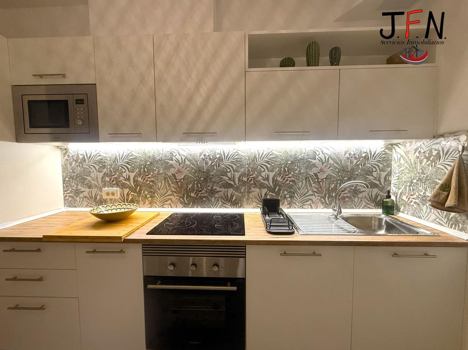 Appartement de 2 chambres à louer à Caleta de Fuste avec piscine - 1 600 € (Ref: 9773176)