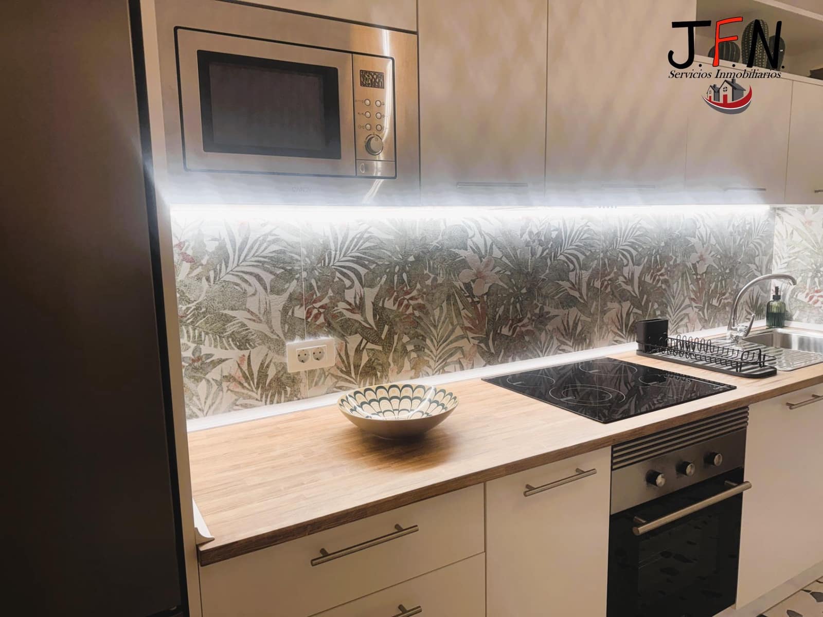 Appartement de 2 chambres à louer à Caleta de Fuste avec piscine - 1 600 € (Ref: 9773176)