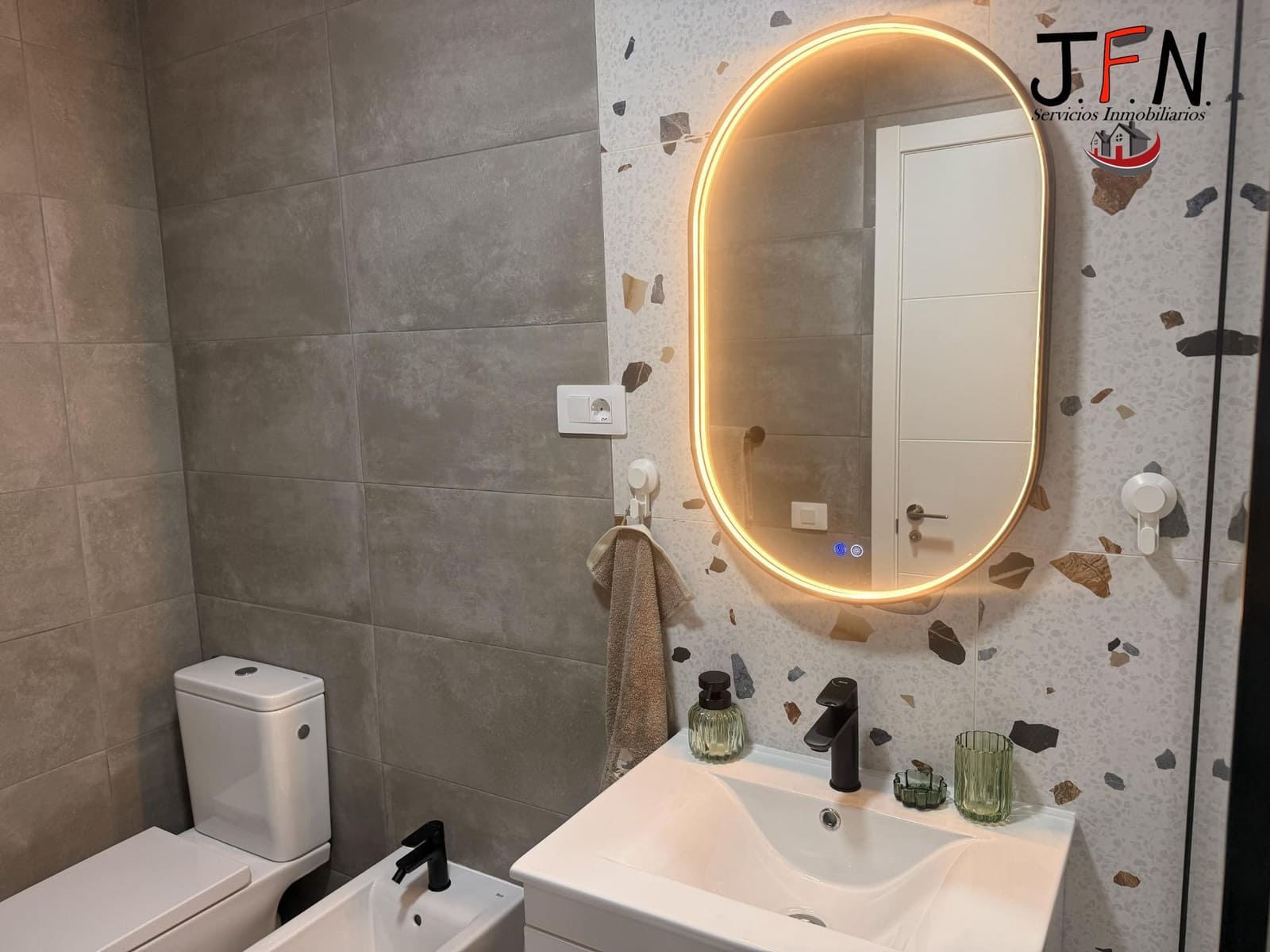 Appartement de 2 chambres à louer à Caleta de Fuste avec piscine - 1 600 € (Ref: 9773176)