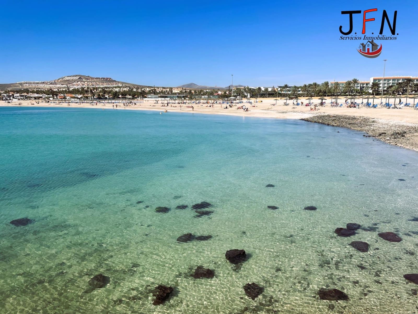 Appartement de 2 chambres à louer à Caleta de Fuste avec piscine - 1 600 € (Ref: 9773176)