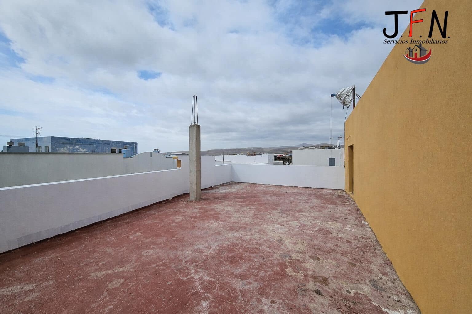 2 soveværelse Lejlighed til salg i Puerto del Rosario - € 180.000 (Ref: 9778271)