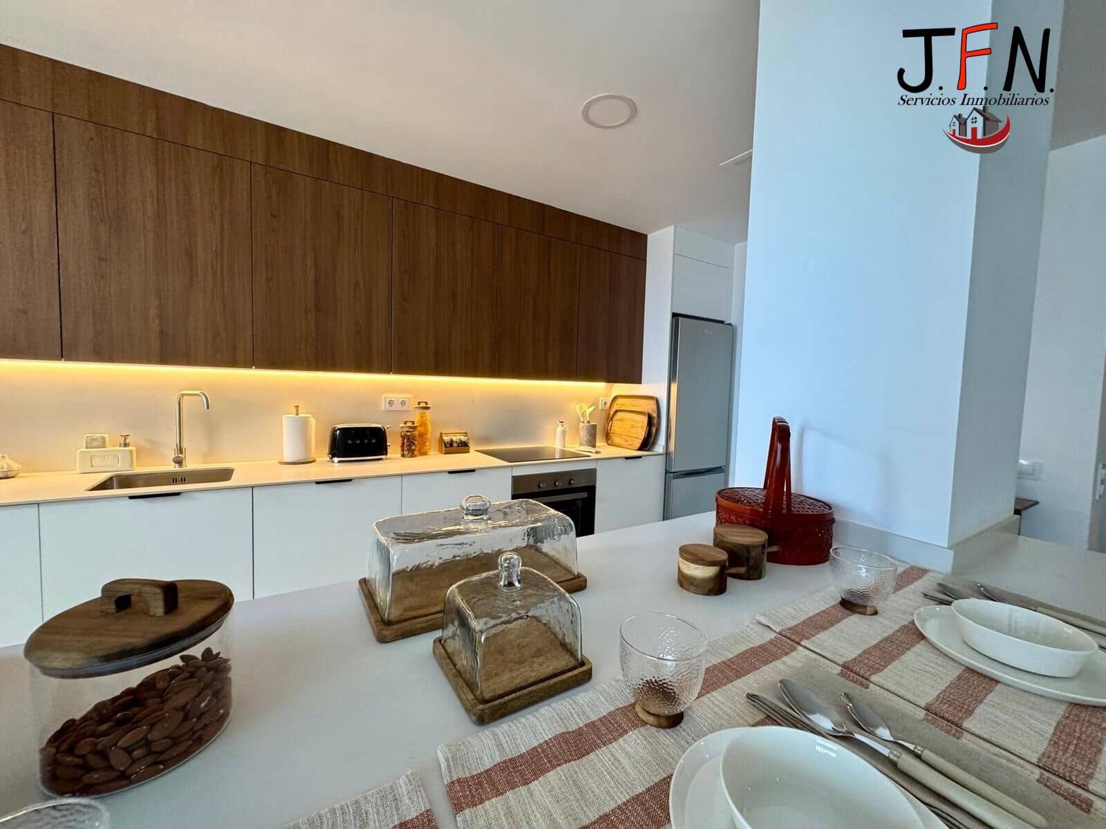 3 slaapkamer Appartement te koop in Caleta de Fuste met zwembad - € 290.000 (Ref: 9799392)