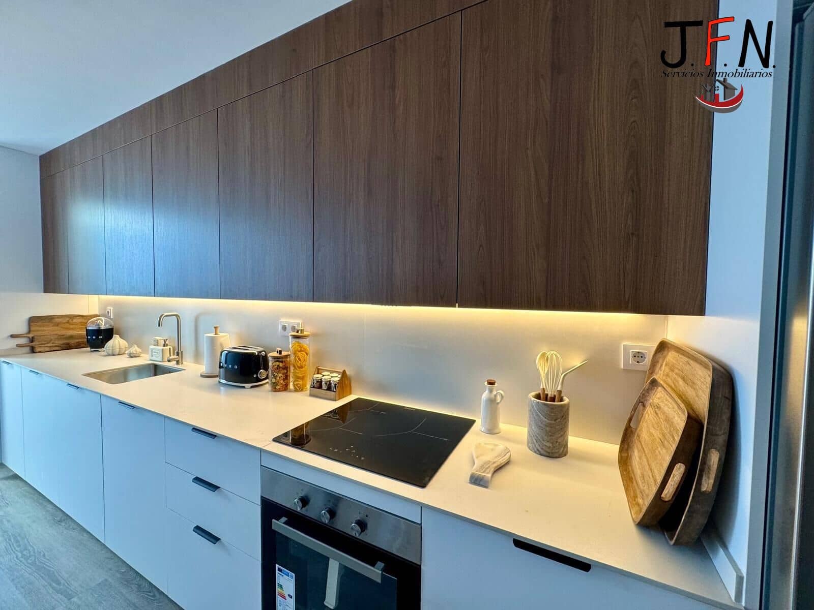 3 slaapkamer Appartement te koop in Caleta de Fuste met zwembad - € 290.000 (Ref: 9799392)