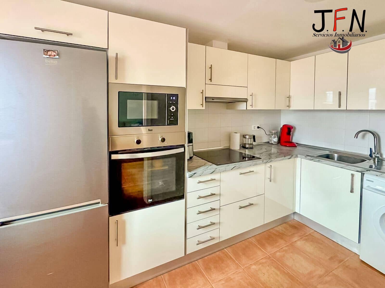 2 bedroom Terraced Villa for sale in Caleta de Fuste with garage - € 249,000 (Ref: 9818325)