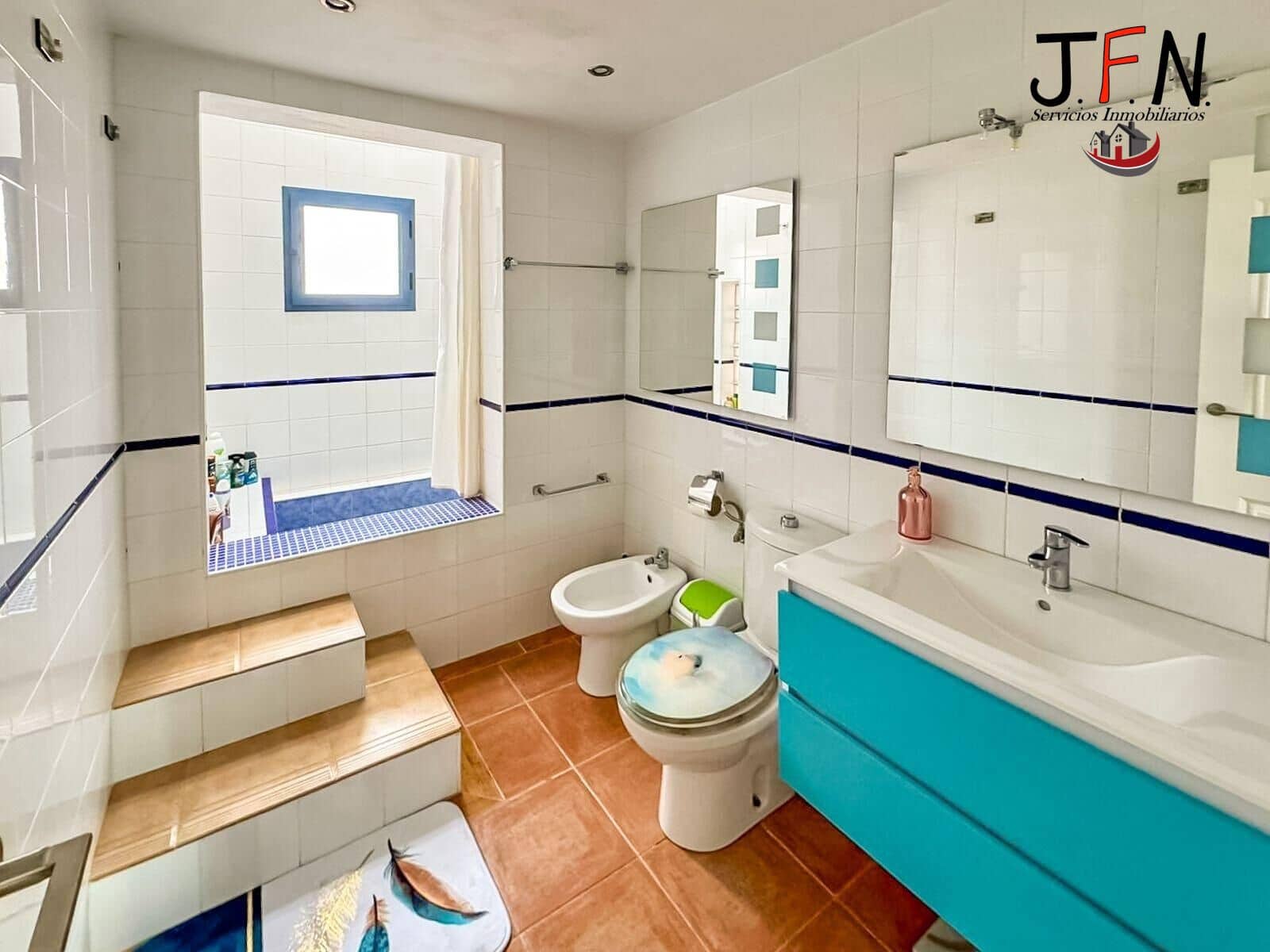 2 bedroom Terraced Villa for sale in Caleta de Fuste with garage - € 249,000 (Ref: 9818325)