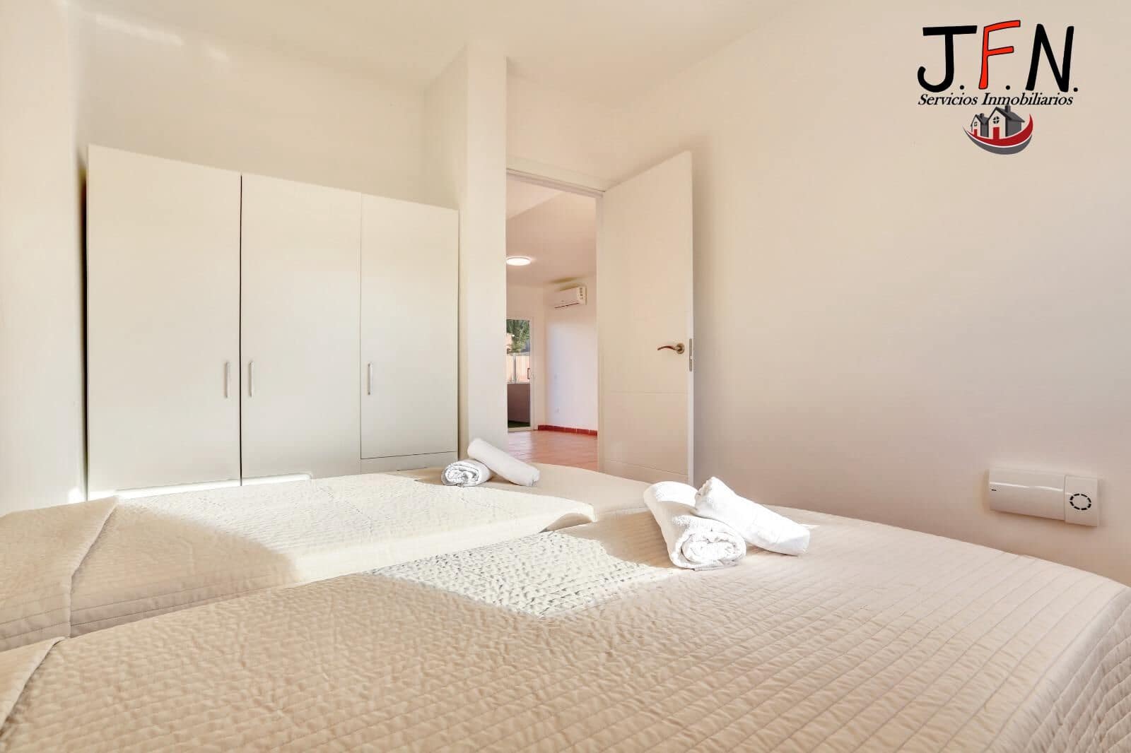 2 makuuhuone Huoneisto myytävänä paikassa Corralejo mukana uima-altaan - 248 000 € (Ref: 9833755)