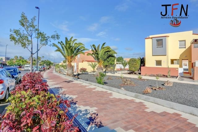 2 makuuhuone Huoneisto myytävänä paikassa Corralejo, La Oliva mukana uima-altaan - 248 000 € (Ref: 9833755)