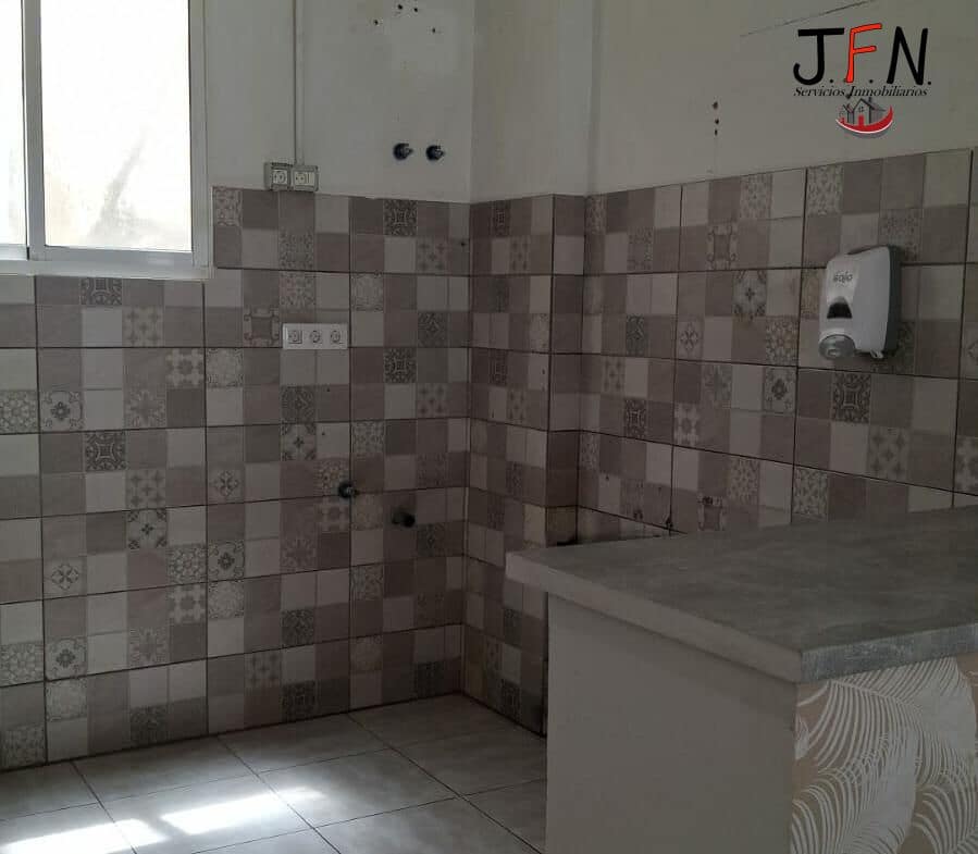 Local Comercial en Corralejo en alquiler - 1.950 € (Ref: 9833758)