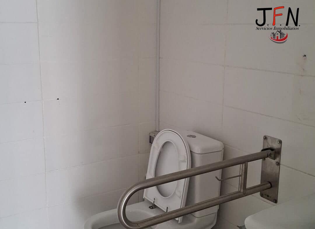 Local Comercial en Corralejo en alquiler - 1.950 € (Ref: 9833758)