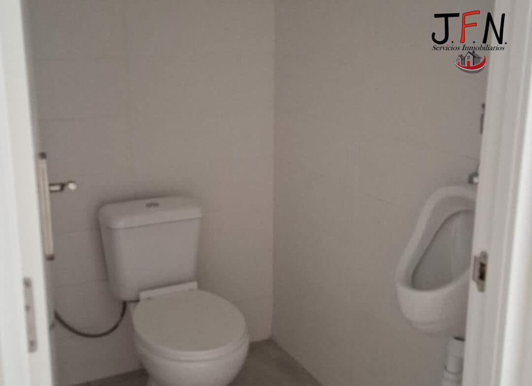 Local Comercial en Corralejo en alquiler - 1.950 € (Ref: 9833758)
