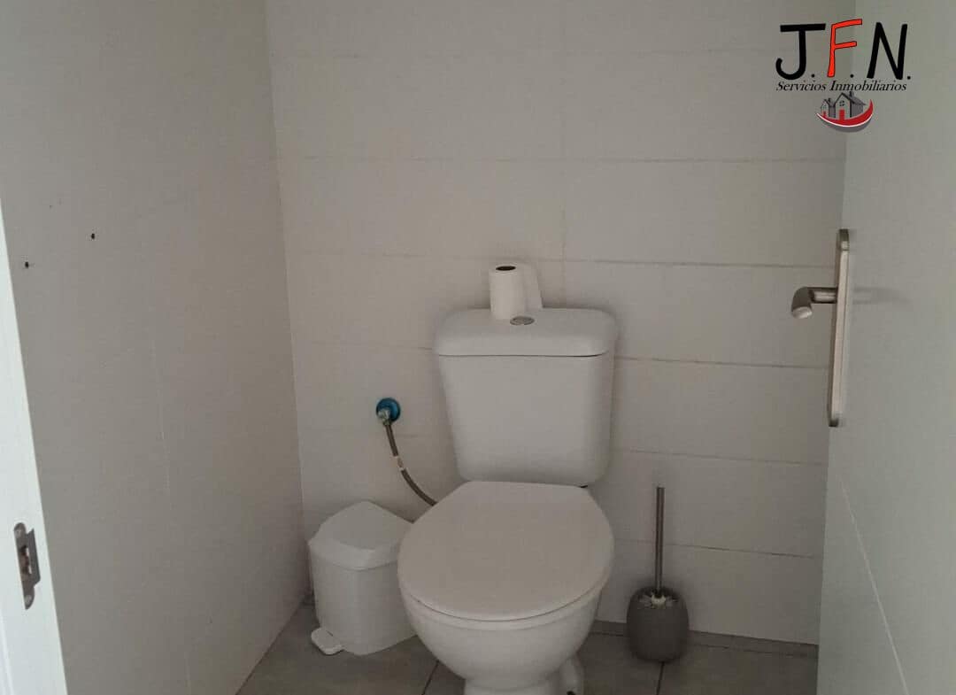 Local Comercial en Corralejo en alquiler - 1.950 € (Ref: 9833758)