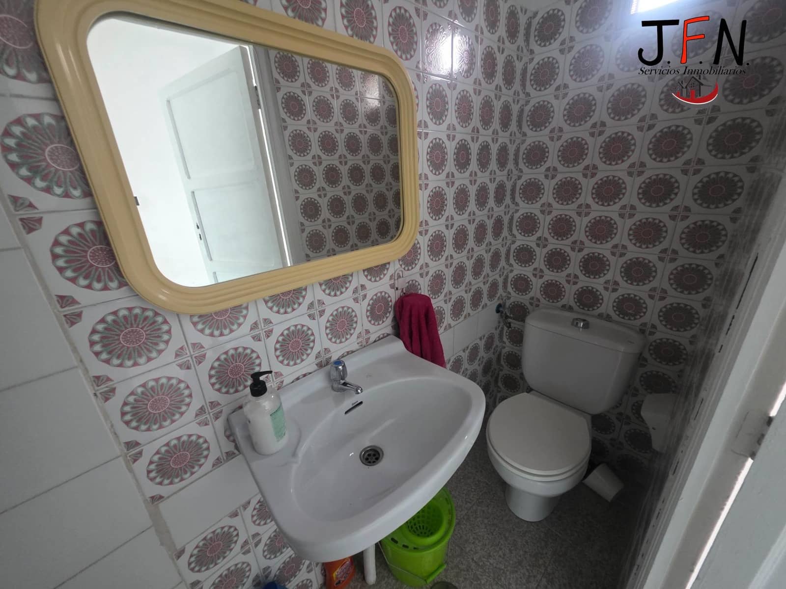 6 bedroom Villa for sale in Puerto del Rosario - € 299,000 (Ref: 9855560)