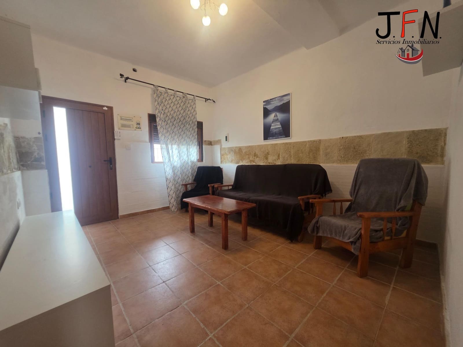 6 bedroom Villa for sale in Puerto del Rosario - € 299,000 (Ref: 9855560)
