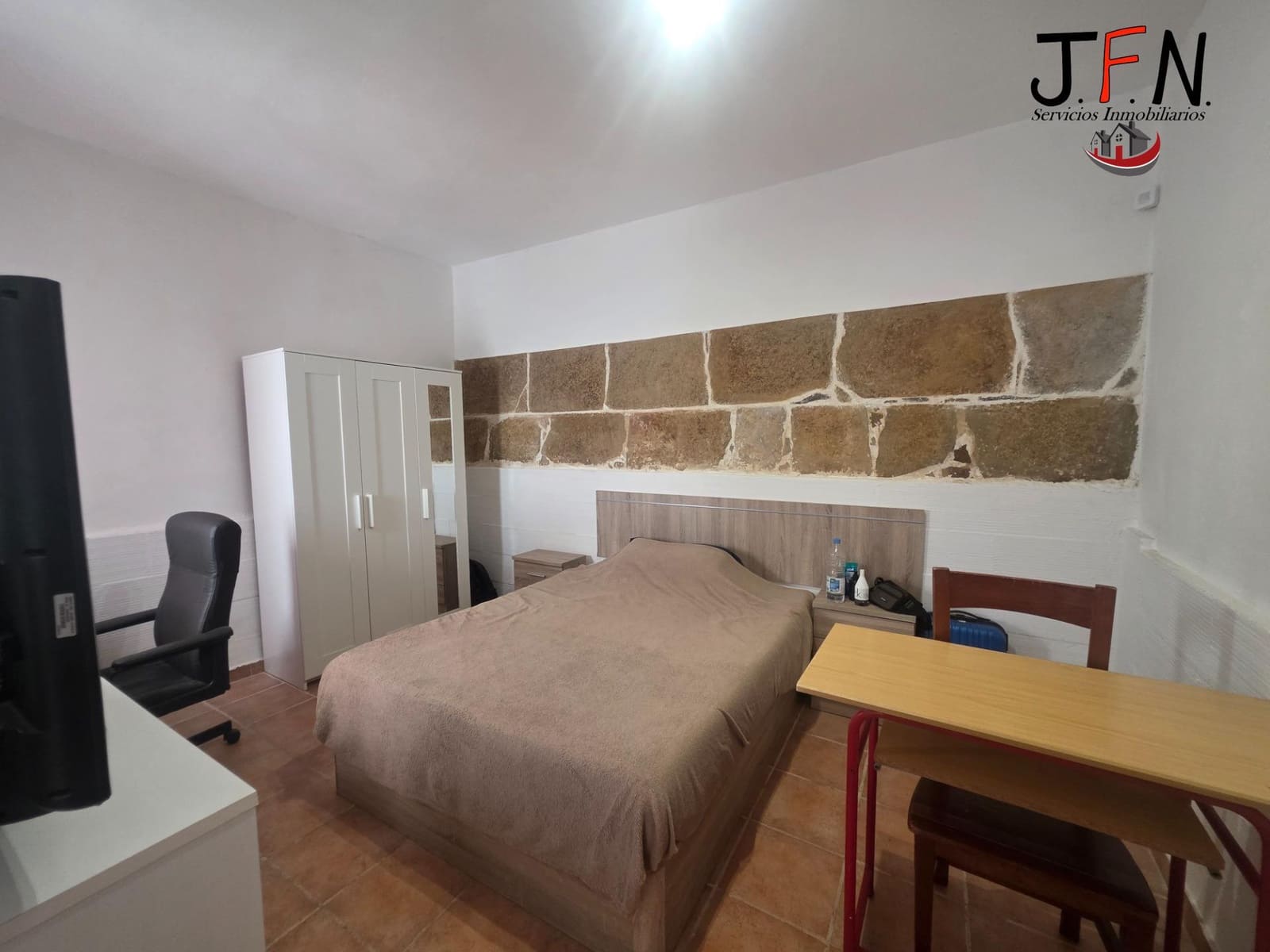 6 bedroom Villa for sale in Puerto del Rosario - € 299,000 (Ref: 9855560)