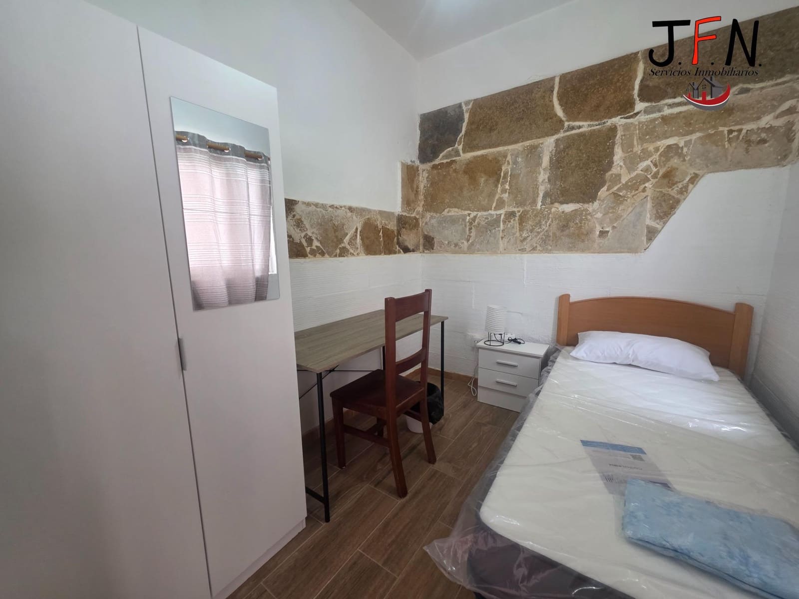 6 bedroom Villa for sale in Puerto del Rosario - € 299,000 (Ref: 9855560)