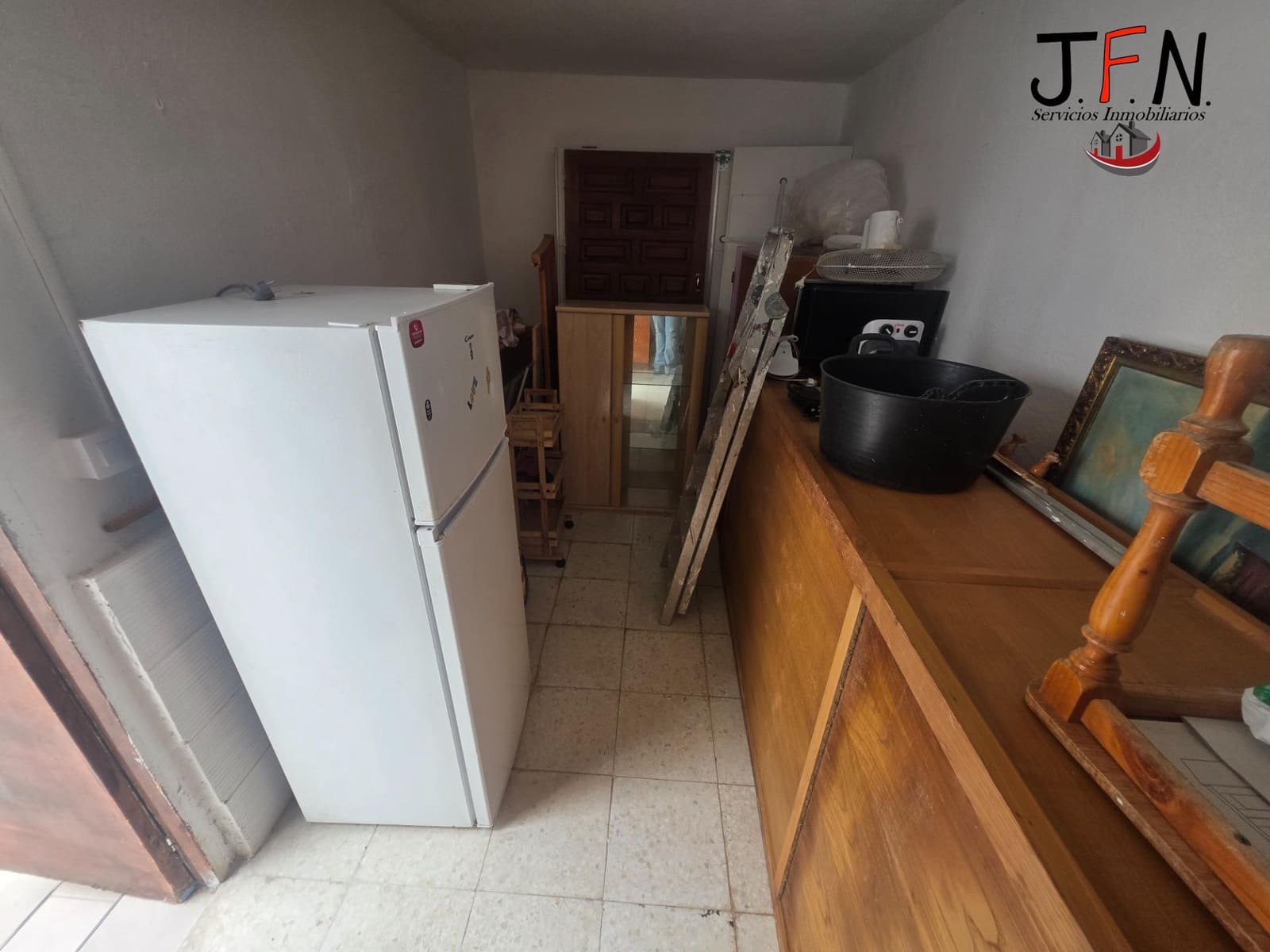6 bedroom Villa for sale in Puerto del Rosario - € 299,000 (Ref: 9855560)