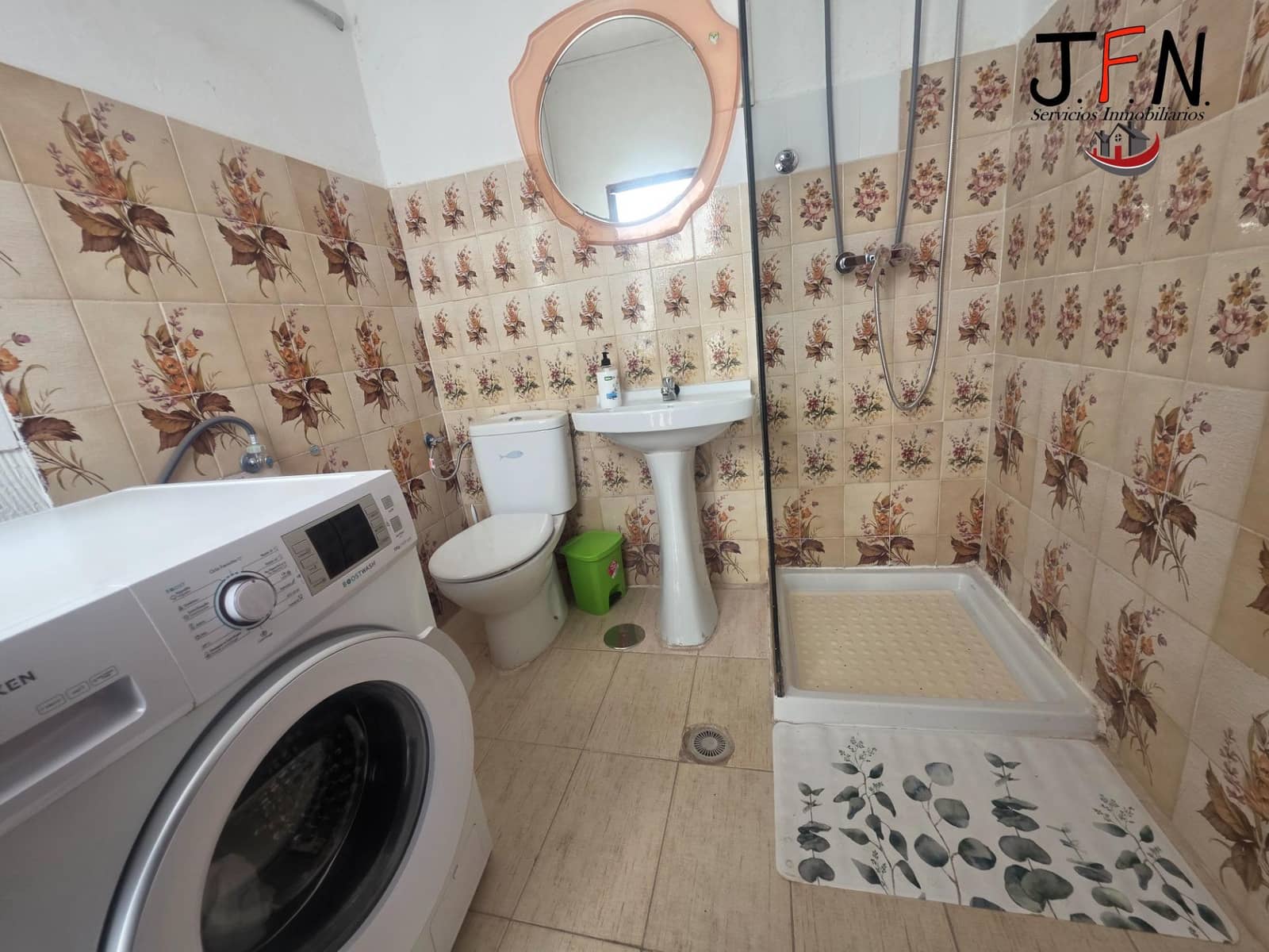 6 bedroom Villa for sale in Puerto del Rosario - € 299,000 (Ref: 9855560)