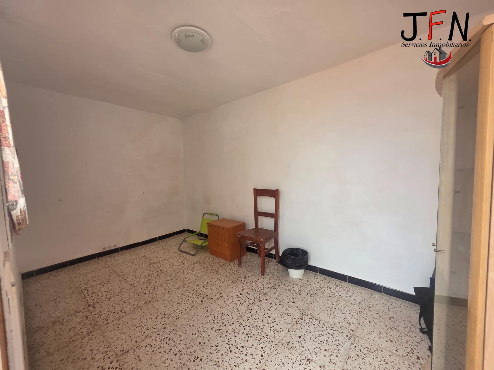 6 bedroom Villa for sale in Puerto del Rosario - € 299,000 (Ref: 9855560)