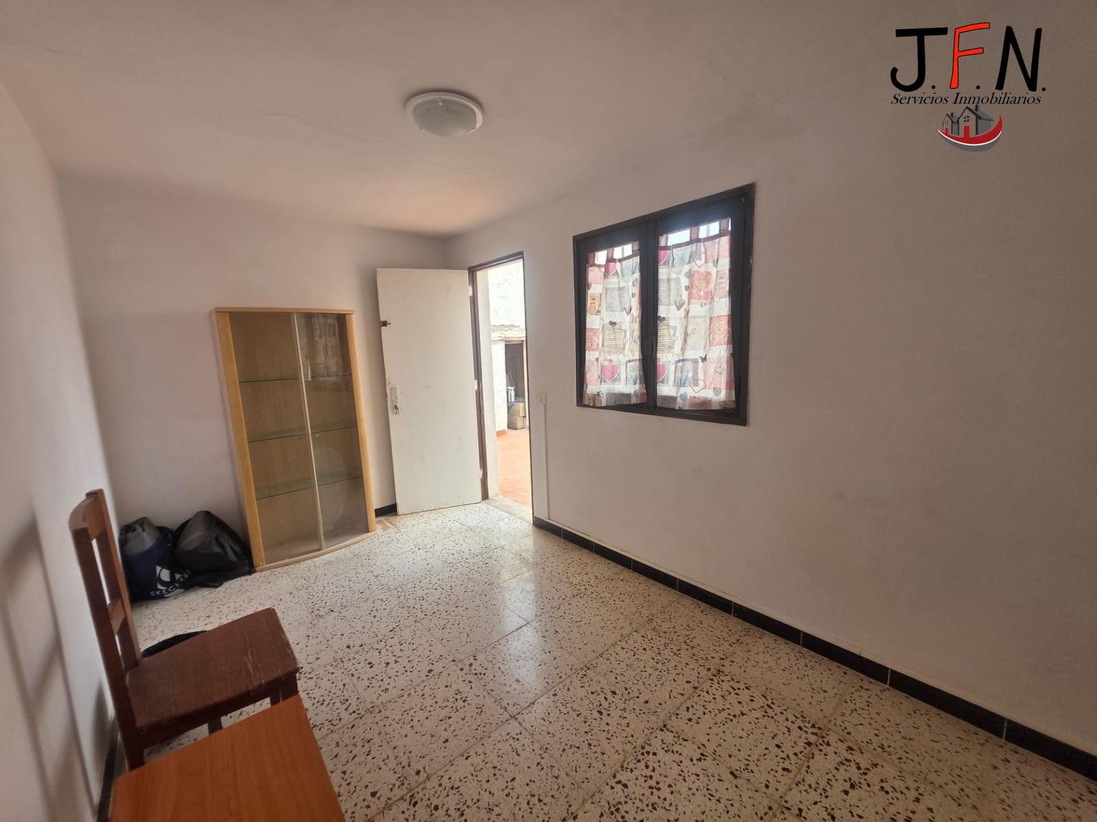 6 bedroom Villa for sale in Puerto del Rosario - € 299,000 (Ref: 9855560)