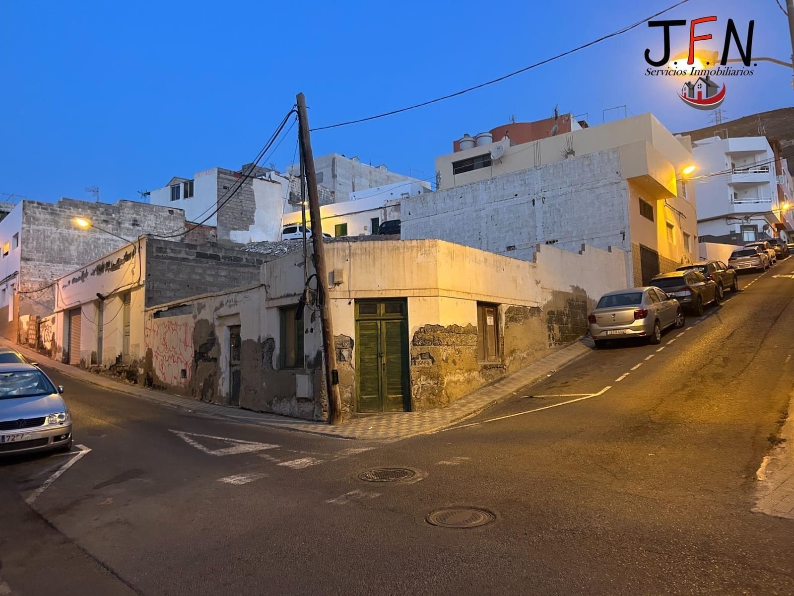 Building Plot for sale in Gran Tarajal - € 150,000 (Ref: 9948003)