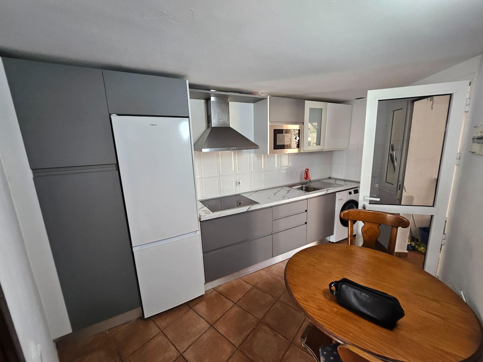 2 bedroom Apartment for sale in Antigua with pool - € 160,000 (Ref: 9952717)