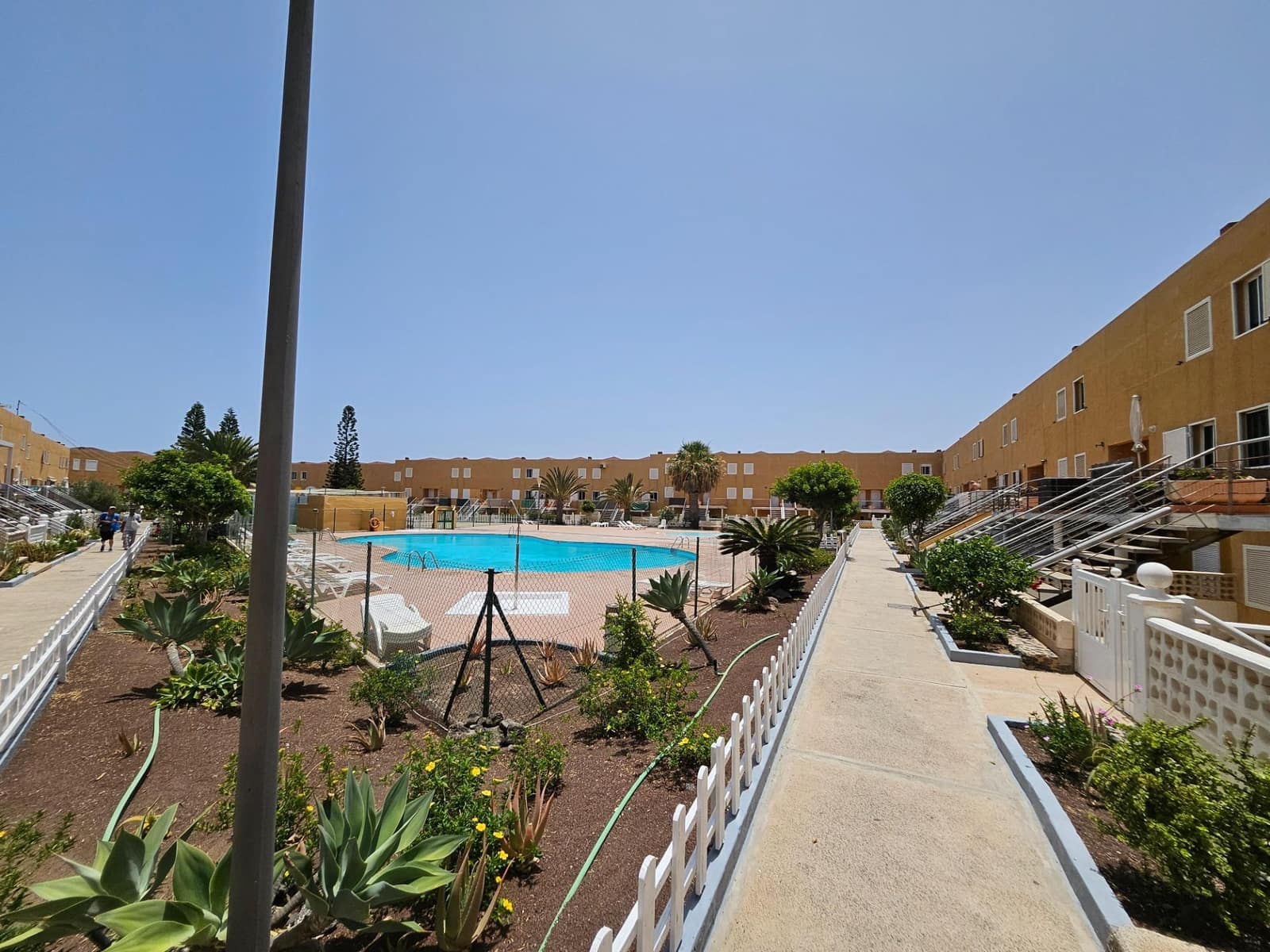 2 bedroom Apartment for sale in Antigua with pool - € 160,000 (Ref: 9952717)