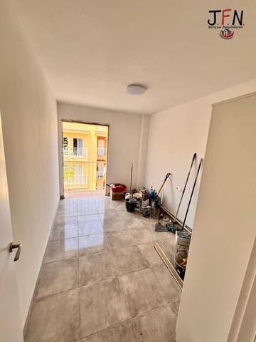 Apartamento de 2 habitaciones en Corralejo, La Oliva en venta con piscina - 255.000 € (Ref: 9958064)