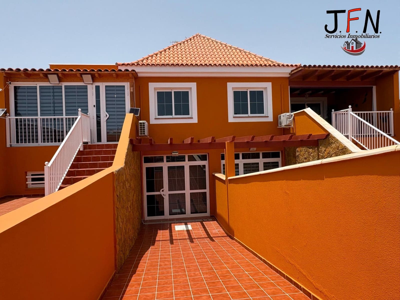 4 soveværelse Villa til salg i Caleta de Fuste - € 420.000 (Ref: 9965365)