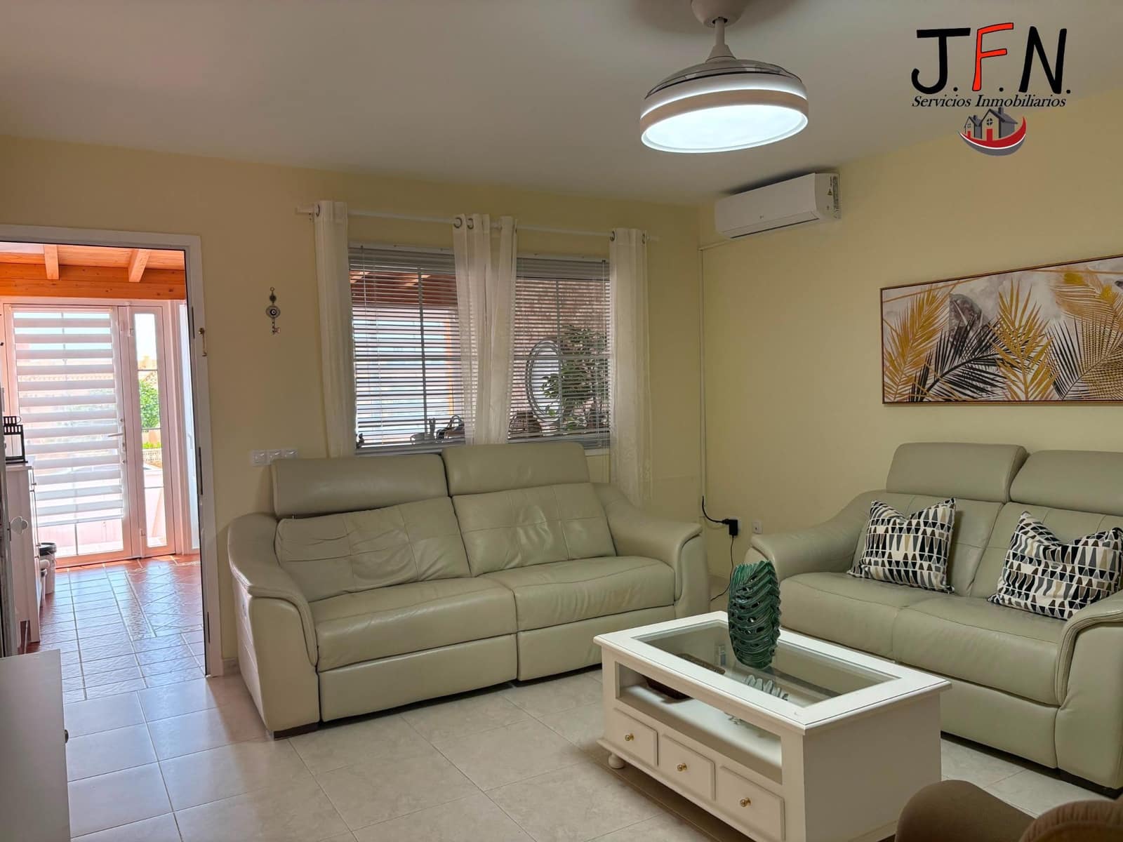 4 soveværelse Villa til salg i Caleta de Fuste - € 420.000 (Ref: 9965365)