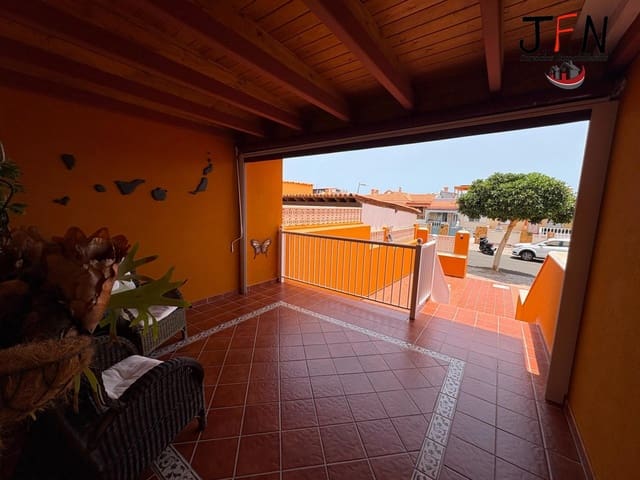 4 slaapkamer Villa te koop in Caleta de Fuste, Antigua - € 410.000 (Ref: 9965365)