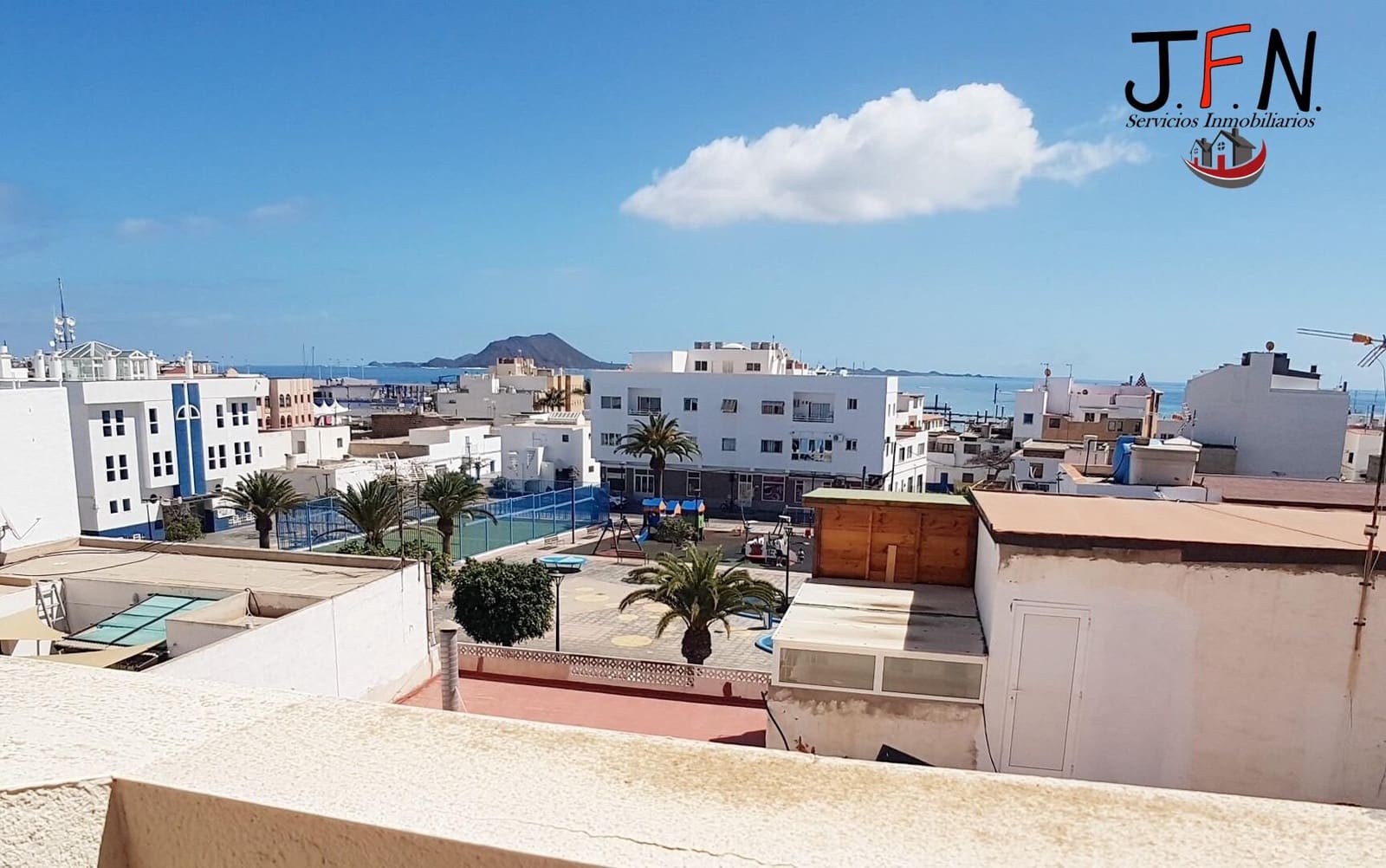 2 bedroom Apartment for sale in Corralejo - € 310,000 (Ref: 9966724)