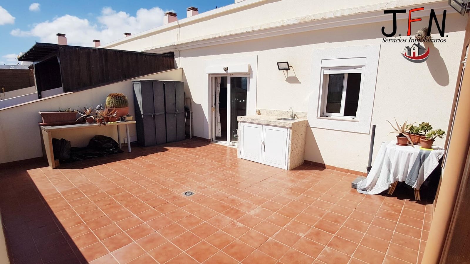2 bedroom Apartment for sale in Corralejo - € 310,000 (Ref: 9966724)