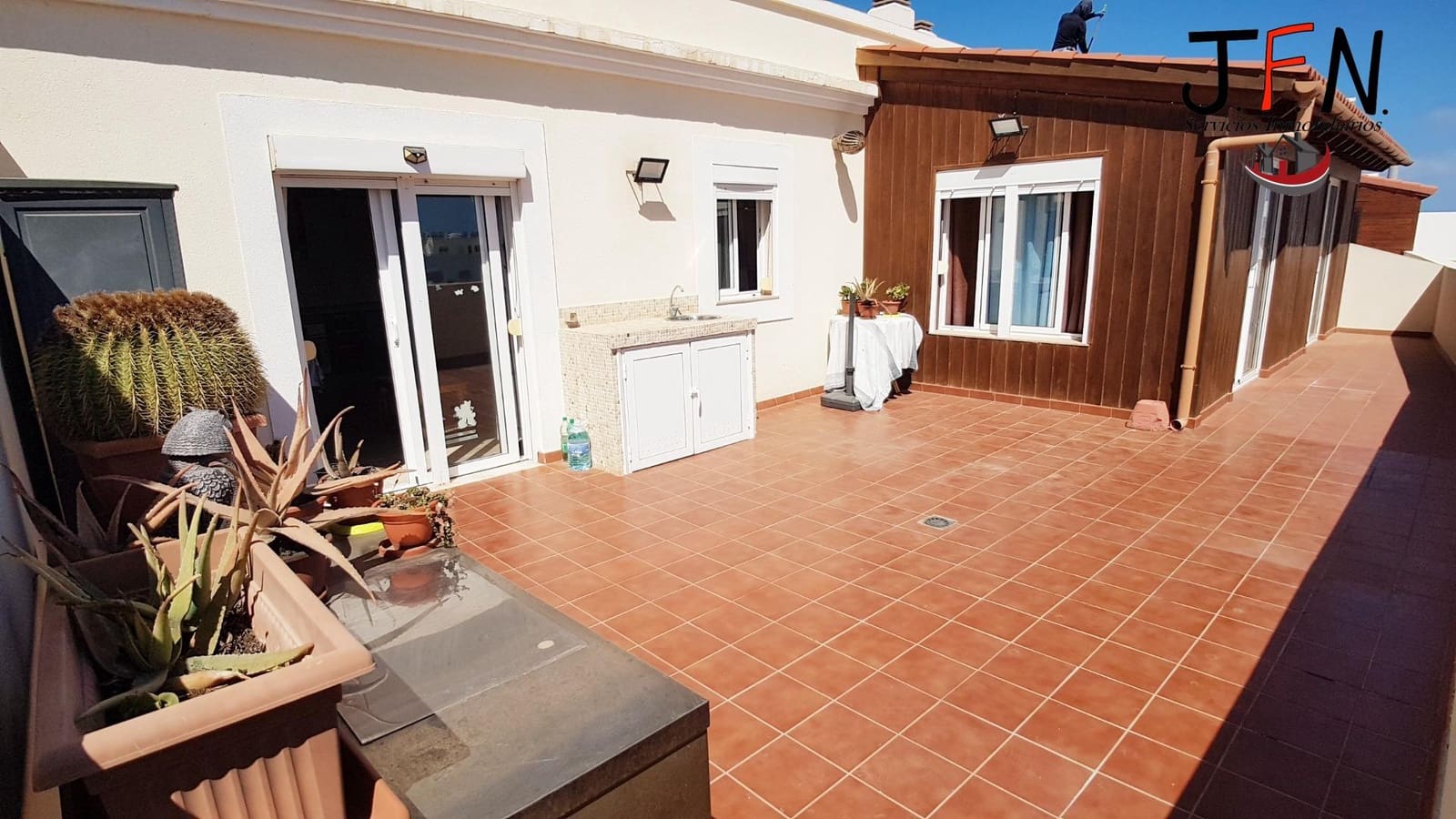 2 bedroom Apartment for sale in Corralejo - € 310,000 (Ref: 9966724)