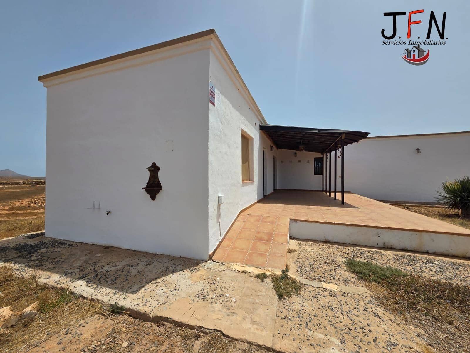 3 bedroom Finca/Country House for sale in Puerto del Rosario - € 450,000 (Ref: 9975527)