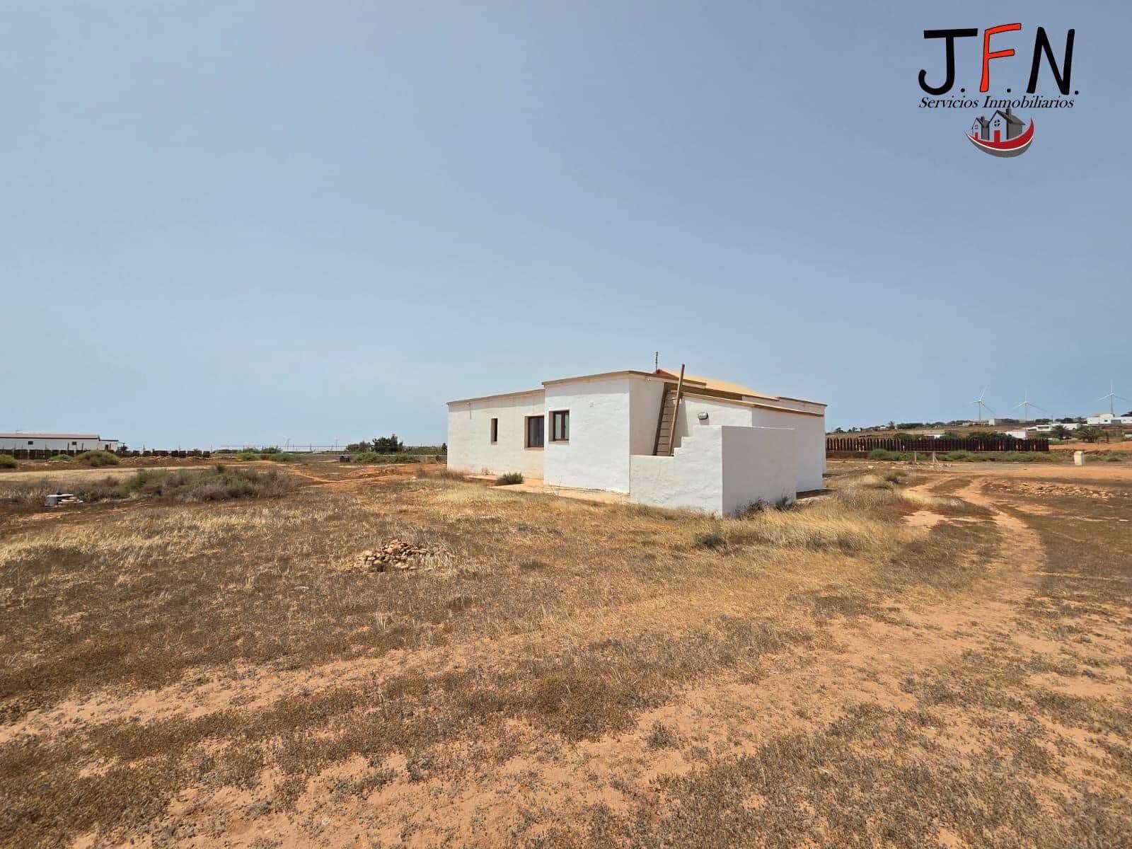 3 bedroom Finca/Country House for sale in Puerto del Rosario - € 450,000 (Ref: 9975527)