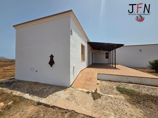 3 soverom Finca/Herregård til leie i El Time, Puerto del Rosario - € 1 250 (Ref: 9975528)