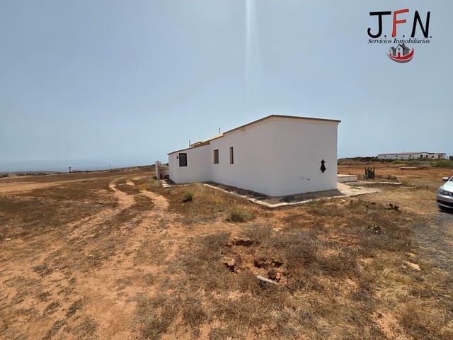 3 soverom Finca/Herregård til leie i El Time, Puerto del Rosario - € 1 250 (Ref: 9975528)