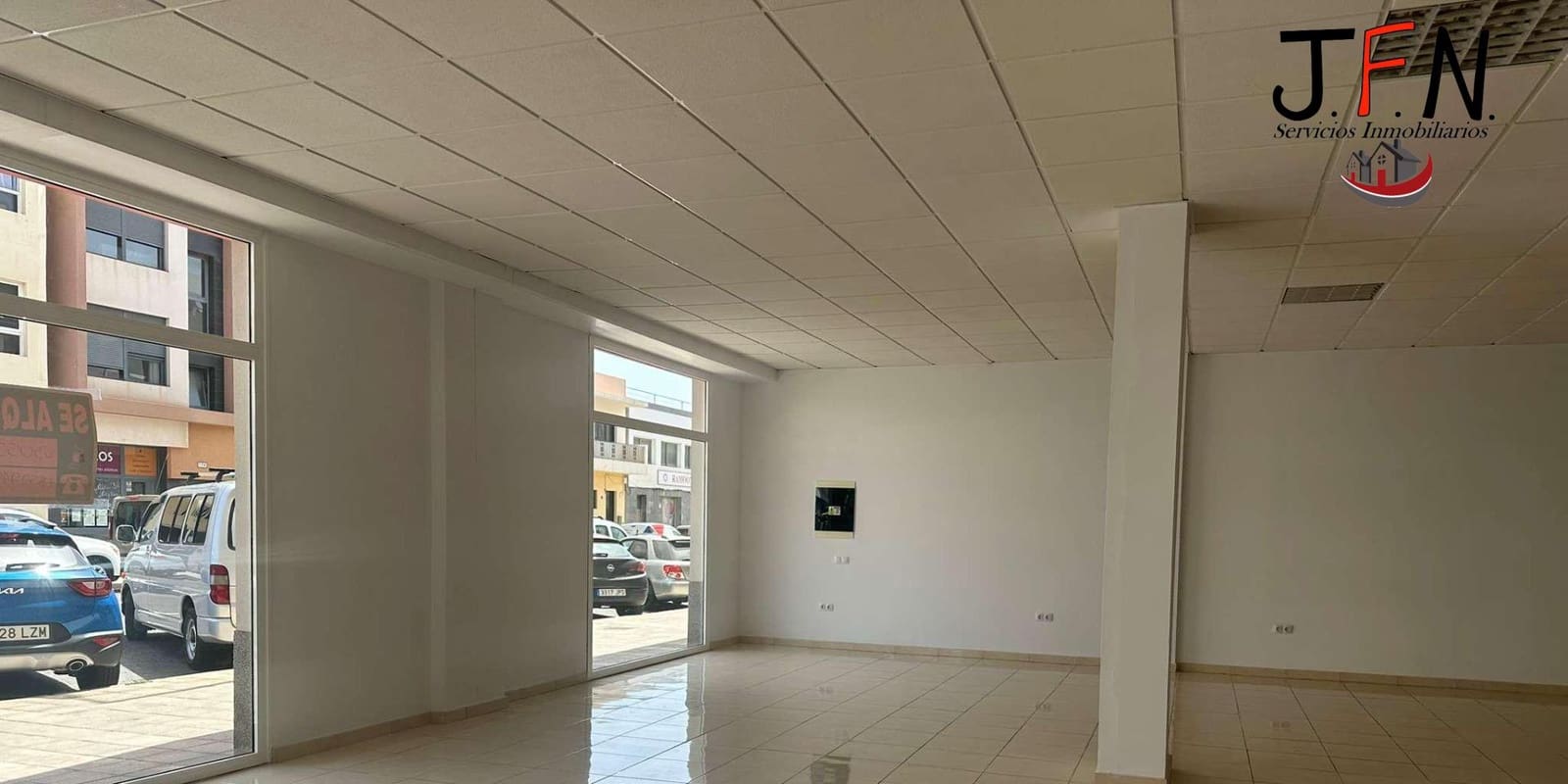 Commerciale da affittare in Puerto del Rosario - 3.200 € (Rif: 9990800)