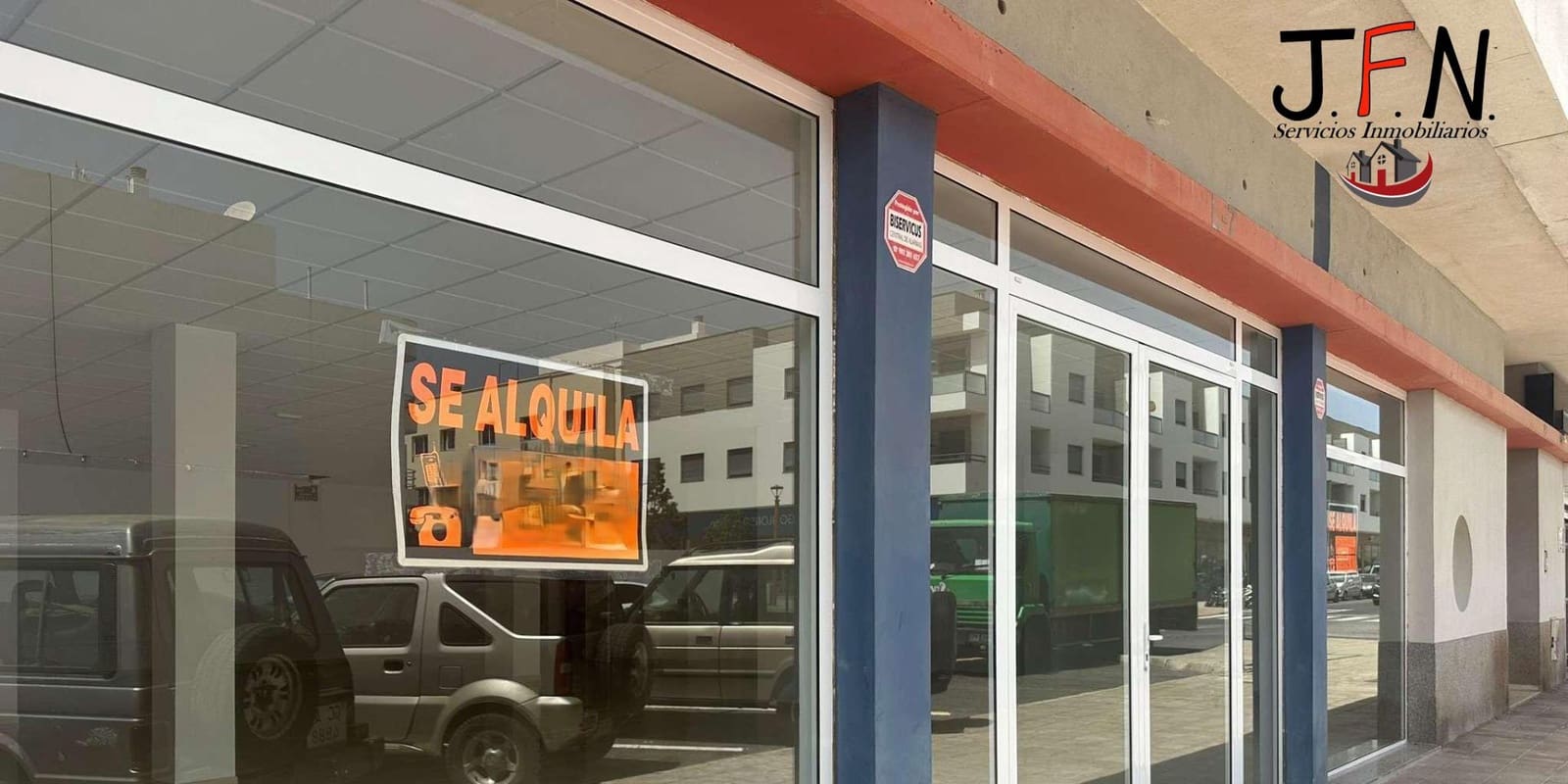 Commerciale da affittare in Puerto del Rosario - 3.200 € (Rif: 9990800)