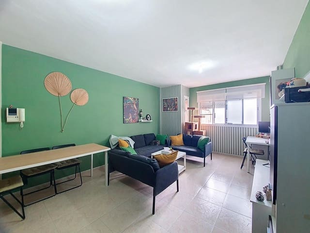 3 bedroom Flat for sale in Los Tarahales - La Paterna, Las Palmas de Gran Canaria - € 219,000 (Ref: 9882240)
