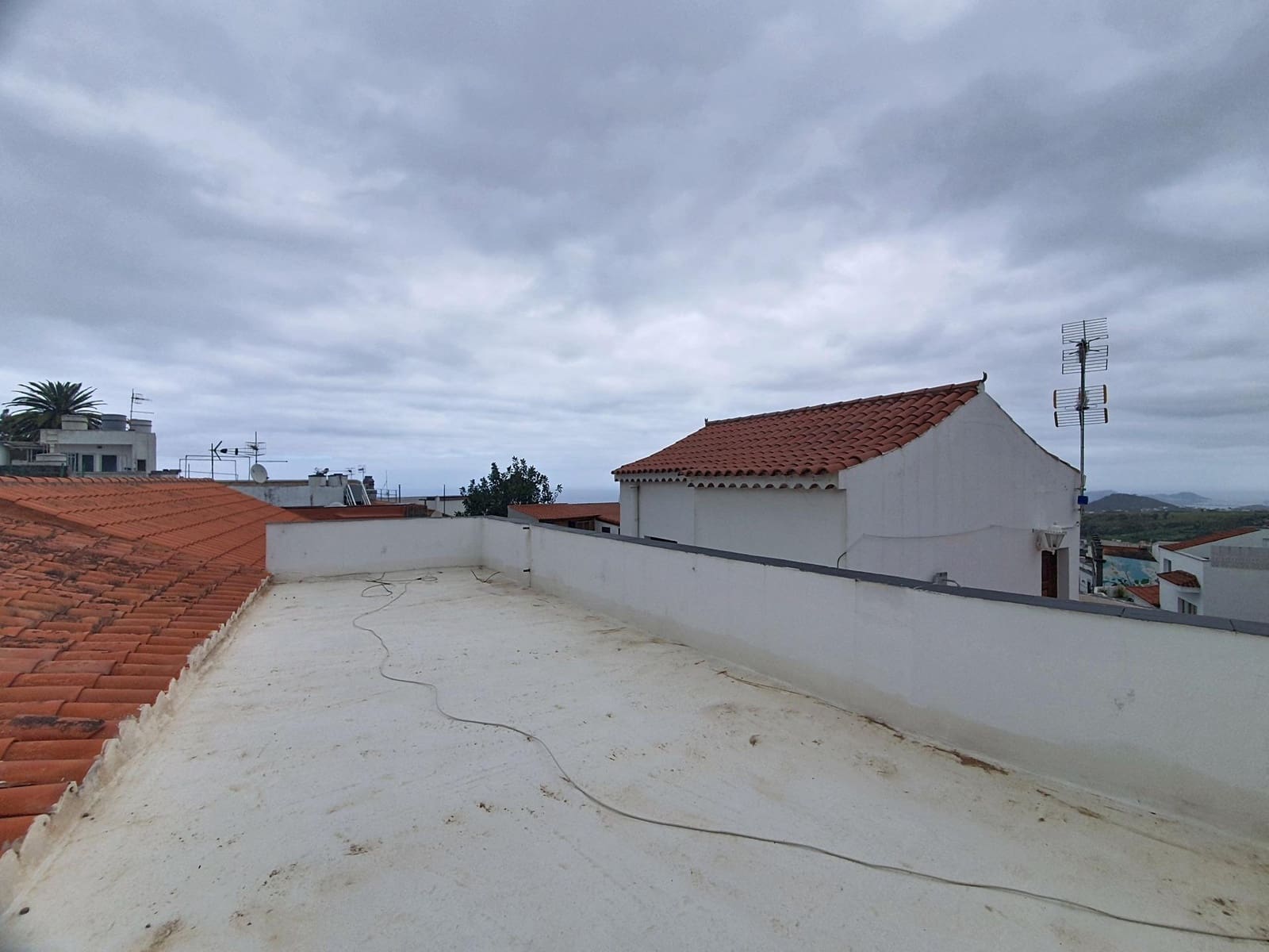 5 slaapkamer Villa te koop in Firgas - € 220.000 (Ref: 9882245)