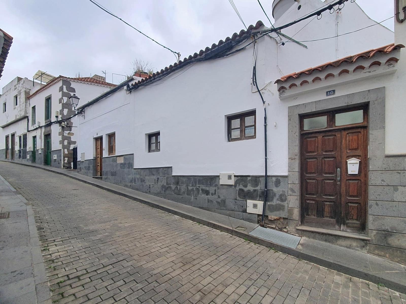 5 slaapkamer Villa te koop in Firgas - € 220.000 (Ref: 9882245)