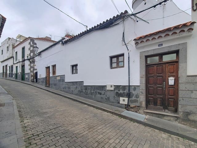 5 slaapkamer Villa te koop in Firgas - € 220.000 (Ref: 9882245)