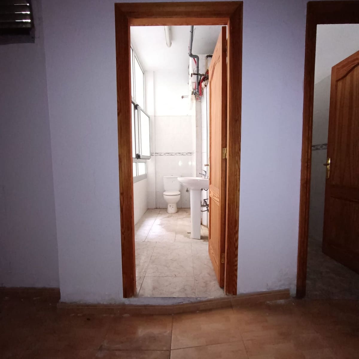 Commercial for rent in Las Palmas de Gran Canaria - € 2,250 (Ref: 9882246)